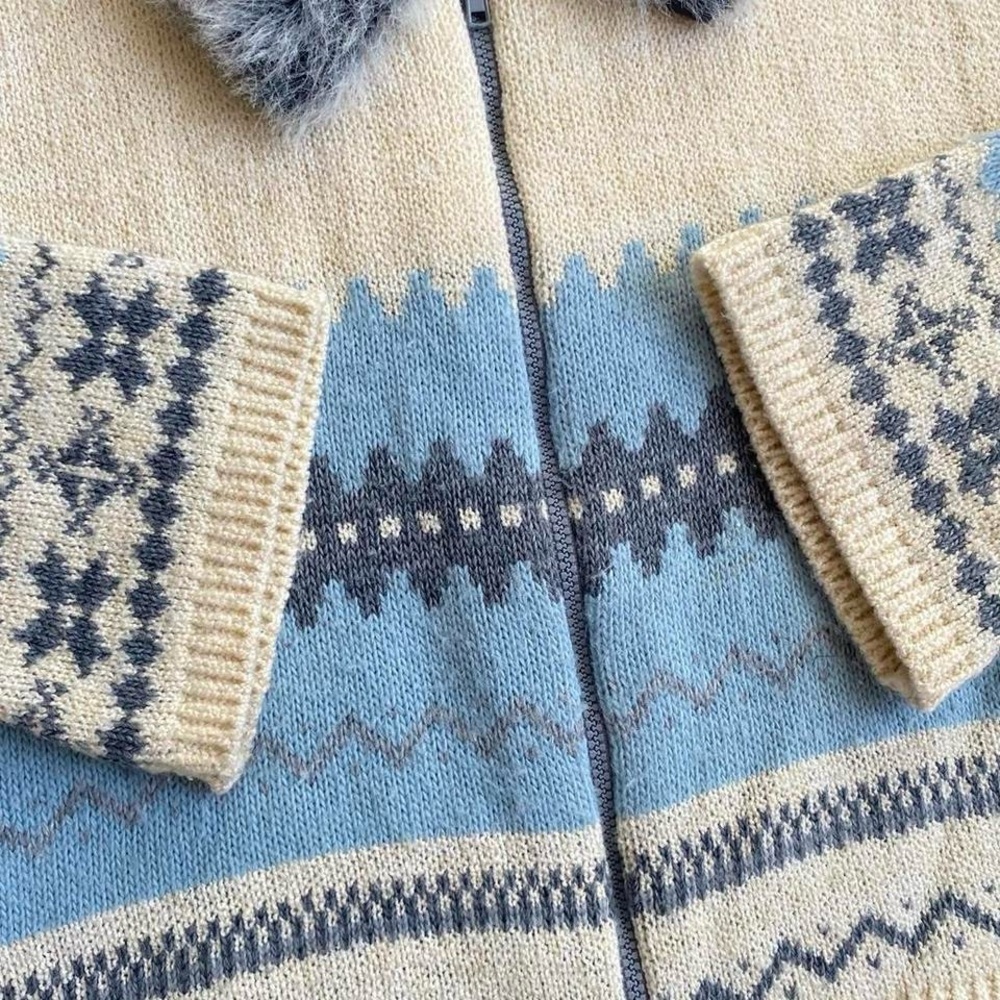 Vintage Y2K girls cream + blue fair isle zip up cardigan w/faux fur collar - Picture 5 of 7